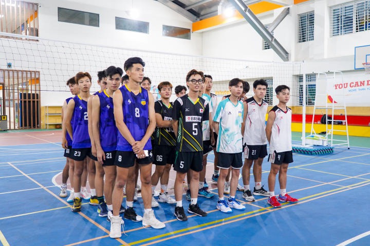 [Giải Thể thao Chào đón Tân Sinh viên] Team Cừu chiến đăng quang ngôi vô địch nội dung Bóng chuyền nam 15