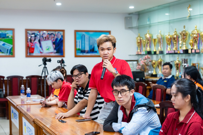 Sinh viên I-HUTECH rèn tư duy chiến lược Marketing qua bài toán thị trường thực tế 42