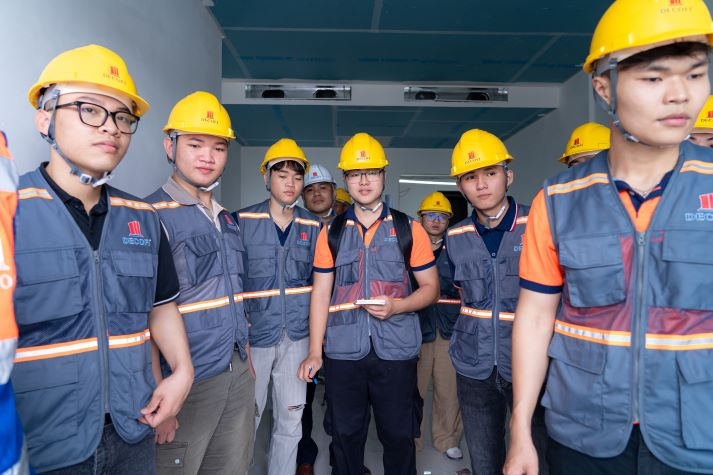 Sinh viên Khoa Xây dựng học nghề từ thực tế công trình 50