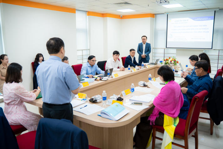 NCS Đinh Hoàng Anh Tuấn bảo vệ Luận Án Tiến sĩ cấp Trường tại HUTECH 23