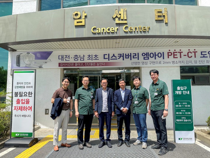 Đoàn lãnh đạo HUTECH tham quan hệ thống bệnh viện hiện đại của Trường Đại học Konyang (Hàn Quốc) 107