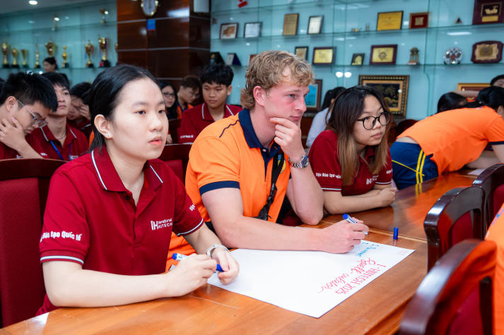 [Video] HUTECH-ers tự tin tranh tài tại đấu trường Spell-Culator 2025 19