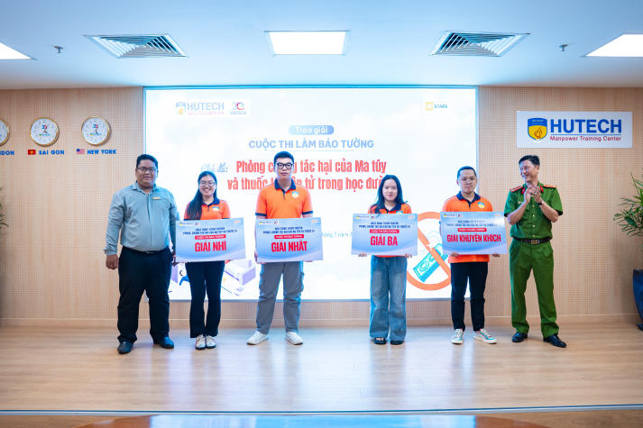 Sinh viên HUTECH lan tỏa thông điệp sống khỏe, nói không với ma túy và thuốc lá điện tử 189