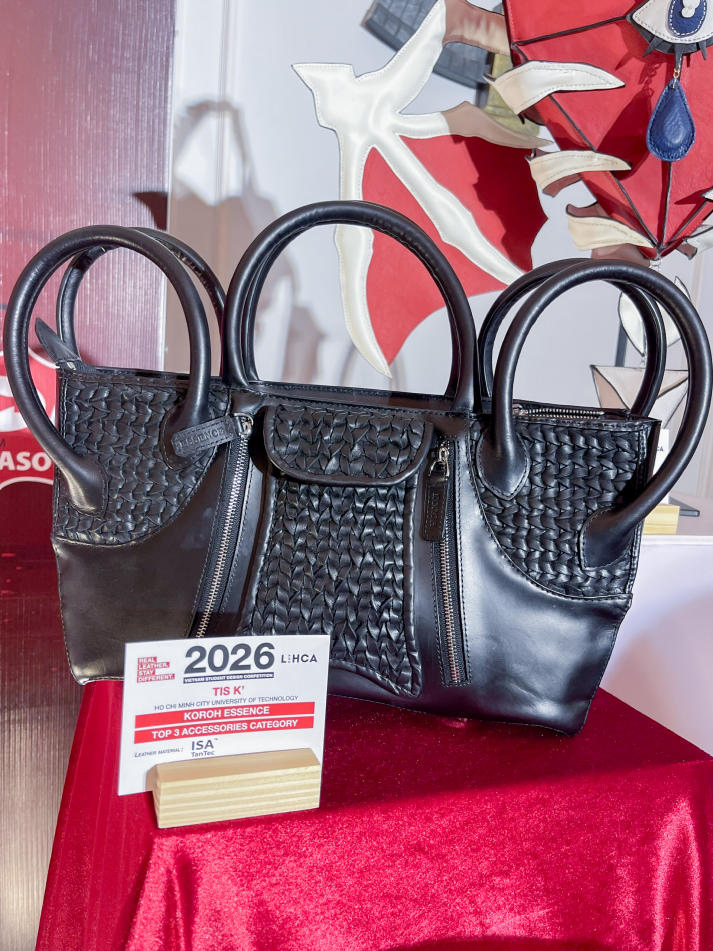 Sinh viên Thiết kế thời trang chinh phục giải Nhì “Real Leather. Stay Different” Việt Nam 2026 28