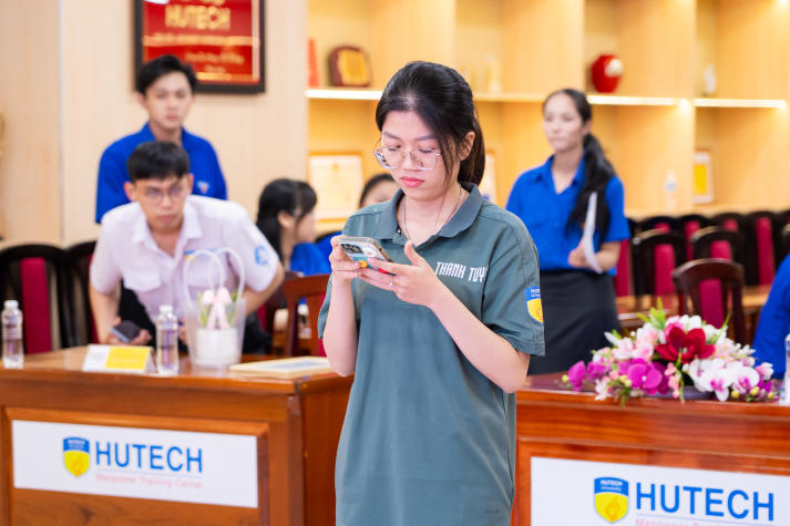 [Video] “Trí tuệ khởi” chiến thắng đầy thuyết phục tại Chung kết “Olympic Tư tưởng Hồ Chí Minh” 62