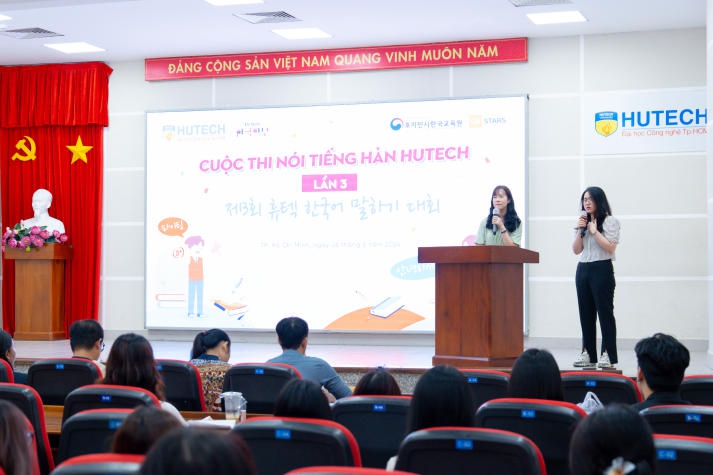 [Video] Students of the Faculty of Korean Studies showcased Korean proficiency at the 3rd "HUTECH Korean Speaking Contest" 78