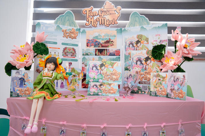 Bứt phá sáng tạo tại buổi trưng bày sản phẩm “Thiết kế dựng hình” của sinh viên Thiết kế đồ họa 47