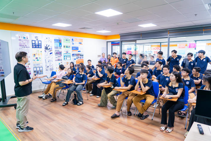 HUTECH đón đoàn học sinh trường TH-THCS-THPT Bùi Thị Xuân (Đồng Nai) tham quan, trải nghiệm môi trường đại học 59