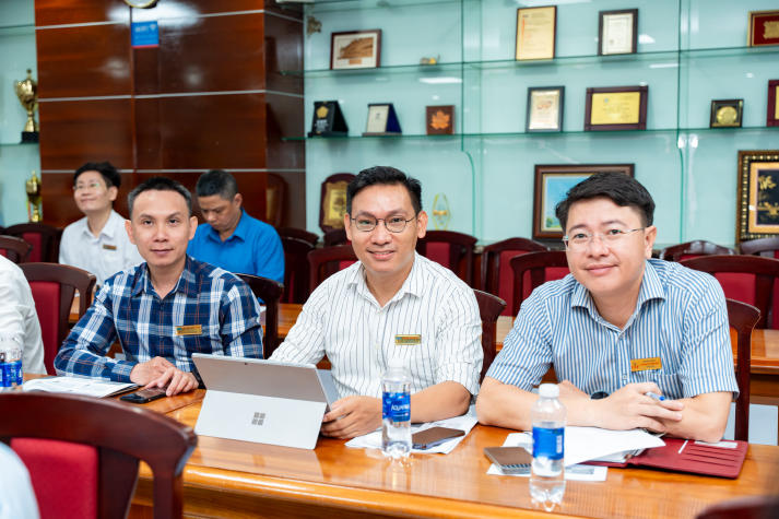 Nhà quản trị HUTECH mở rộng tầm nhìn chiến lược, bàn về giáo dục đại học trong kỷ nguyên AI 79