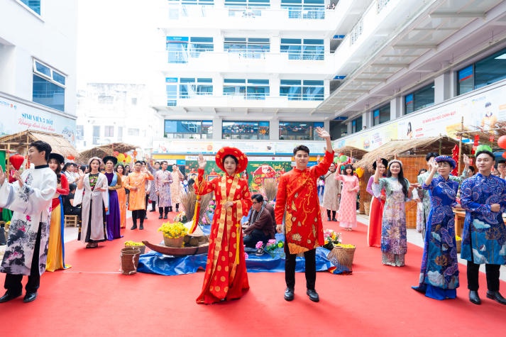 Độc đáo nét đẹp văn hoá tại “Tết Nguyên Phong” của sinh viên Quản trị Du lịch - Nhà hàng - Khách sạn 42