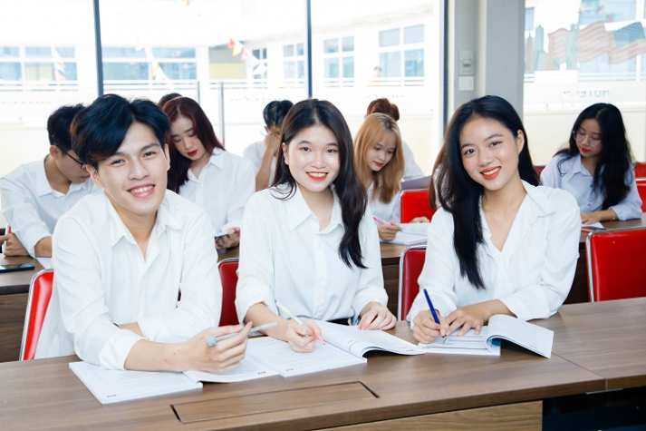 Danh mục ngành, thời gian đào tạo, tổng số tín chỉ và đơn giá học phí khóa 2025 tại HUTECH 208