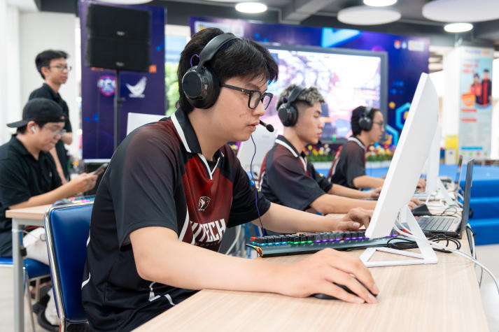 Chọn môn mình thích, nhập hội “cơ bắp” cùng 09 CLB thể dục - thể thao HUTECH 110