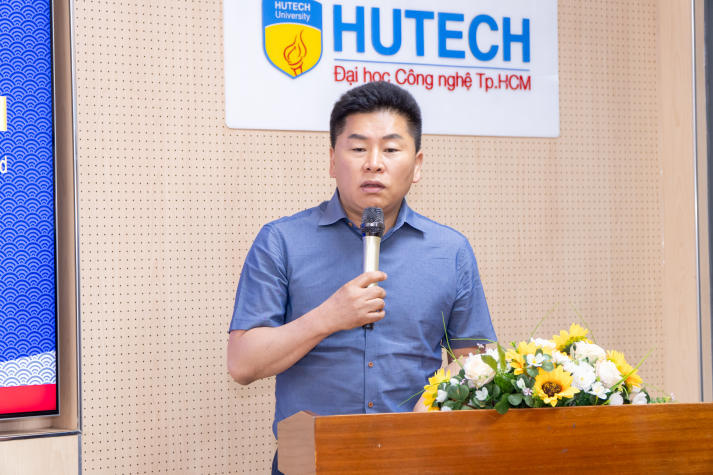 HUTECH signs cooperation agreement with Dawoon and receives equipment sponsorship worth over VND 1.5 billion 37