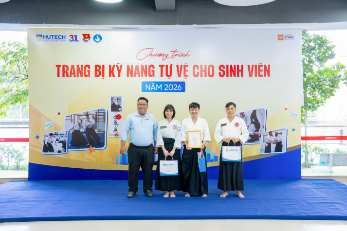 “Bẻ khóa” tình huống nguy hiểm, HUTECH-ers rèn phản xạ tự vệ cùng CLB Aikido 17