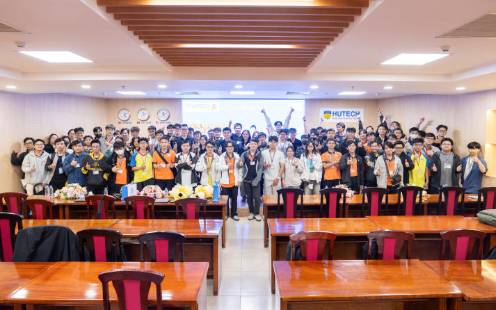 [Video] IT-ers HUTECH "giải mã" nghề Business Analyst trong kỷ nguyên số 98