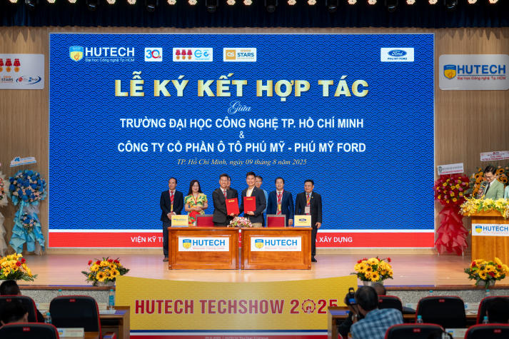 HUTECH TECHSHOW 2025: Nearly 3,000 open job opportunities, 370 graduation projects on display 190