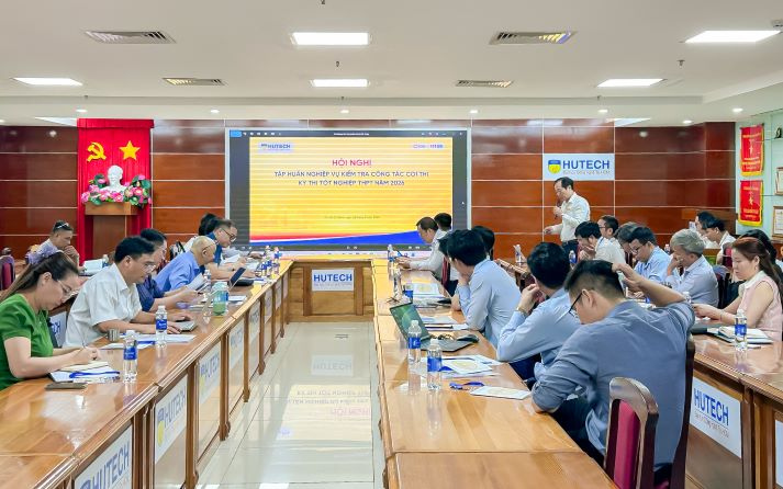 Thầy cô HUTECH lên đường kiểm tra công tác coi thi tốt nghiệp THPT 2026 tại Thành phố Đồng Nai 38