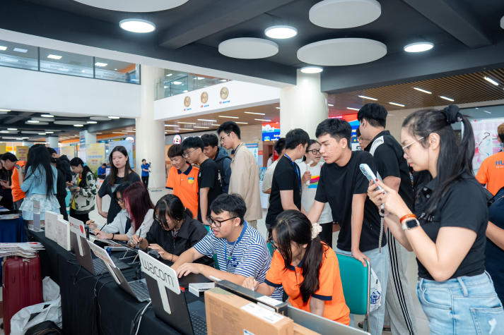 [Ảnh] Rộn ràng chuỗi hoạt động chào tuổi mới, lan tỏa khí thế và khát vọng vươn xa 176