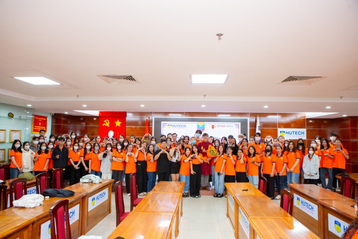 Tân sinh viên VKIT tìm hiểu và học hỏi kiến thức văn hóa, xã hội Hàn Quốc 79