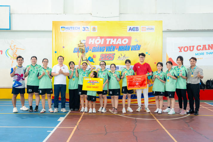 [Hội thao CB-GV-NV HUTECH 2025]: TT.TVTS-TT.TrT-TT.Mar-PTTH, P.ĐT-P.KT-TT.DHS bảo vệ thành công ngôi vương Bóng chuyền nam, nữ 123