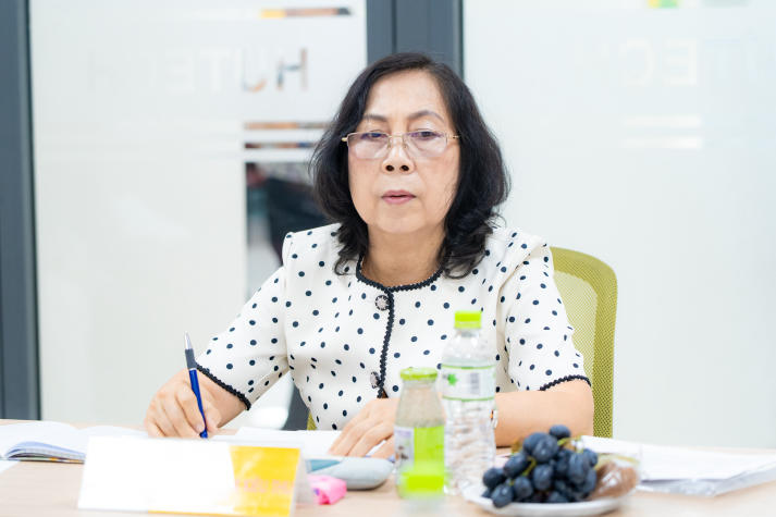 Học viên cao học Ngôn ngữ Anh HUTECH đưa vấn đề thực tiễn vào luận văn/đề án 10