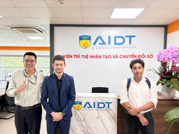 Đoàn sinh viên Pháp hoàn thành kỳ nghiên cứu chuyên sâu tại Viện Trí tuệ nhân tạo và Chuyển đổi số HUTECH 69