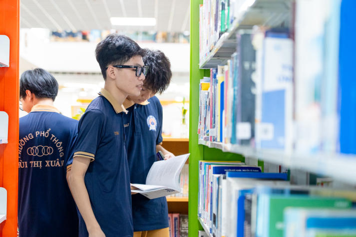 HUTECH đón đoàn học sinh trường TH-THCS-THPT Bùi Thị Xuân (Đồng Nai) tham quan, trải nghiệm môi trường đại học 30