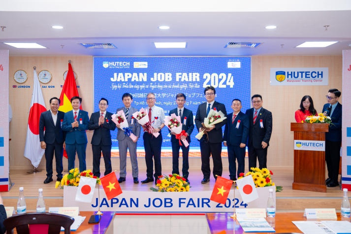 [Video] Sinh viên HUTECH săn hơn 1.500 đầu việc hấp dẫn tại Japan Job Fair 2024 150