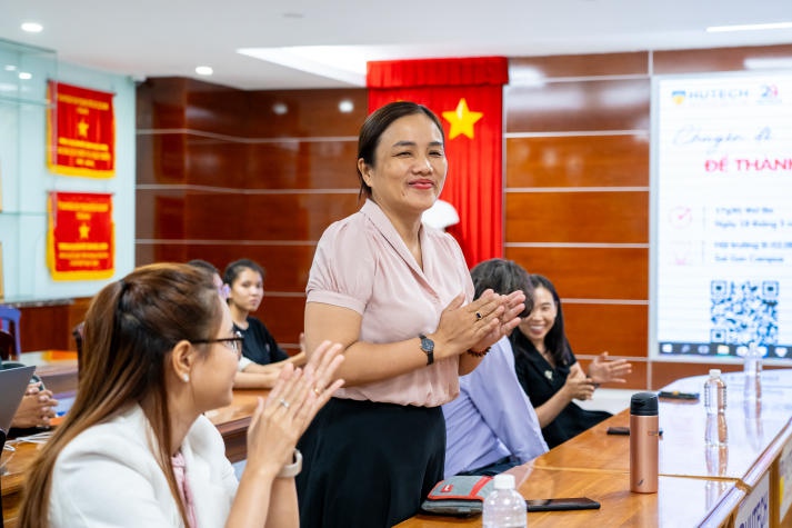 Nắm bắt bí quyết thành công, sinh viên Khoa học Xã hội và Quan hệ Công chúng tự tin thực hiện nghiên cứu khoa học 27