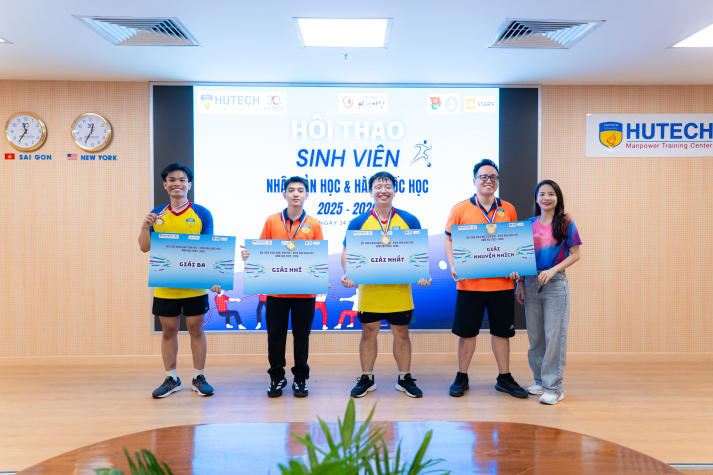 Sinh viên Nhật Bản học, Hàn Quốc học HUTECH “cháy” hết mình tại hội thao, lan tỏa tinh thần đoàn kết 84