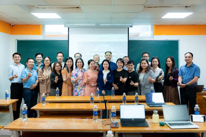 Ứng dụng trí tuệ nhân tạo (AI) - Bước chuyển mình trong nghiên cứu khoa học lĩnh vực Du lịch tại HUTECH 78