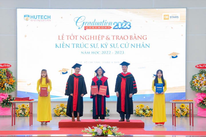 HUTECH long trọng tổ chức Lễ tốt nghiệp cho Tân Cử nhân, Kỹ sư, Kiến trúc sư 68
