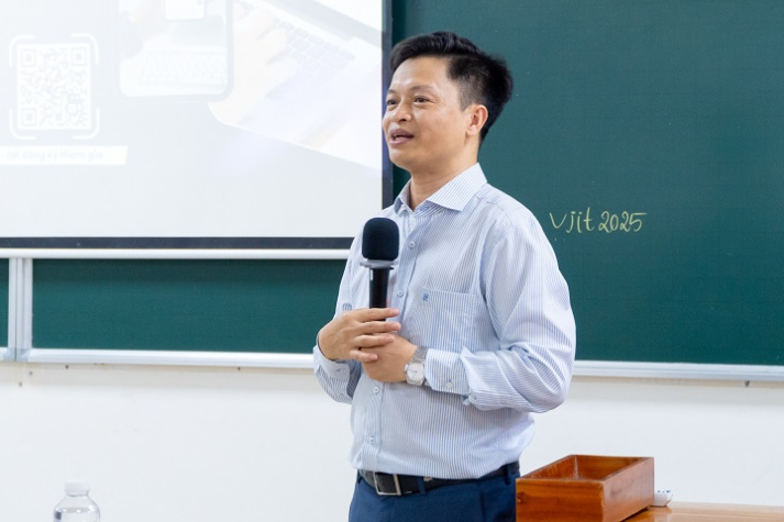 “Web Design Innovation 2025” - Cơ hội cho sinh viên Công nghệ thông tin thể hiện tài năng phát triển website 4