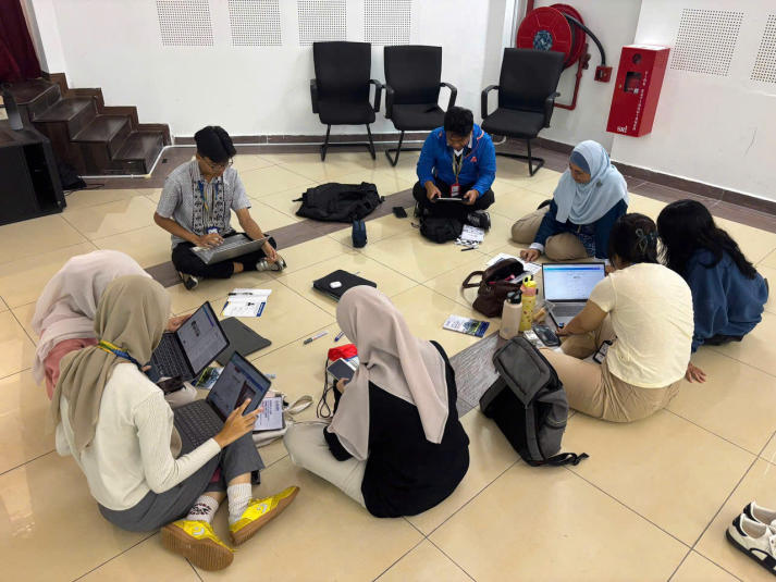 Sinh viên HUTECH “ghi điểm” tại sân chơi học thuật ASEAN ở Malaysia 32