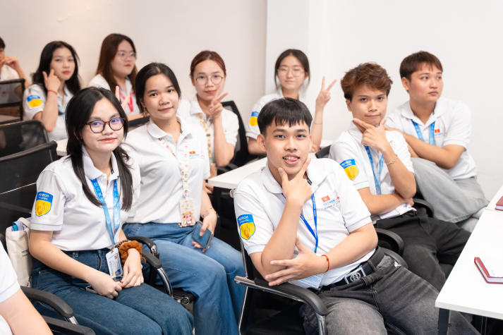 Sinh viên năm nhất ngành Du lịch VJIT định hướng nghề cùng Hành Trình Vàng Travel 43