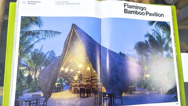 Sinh viên Khoa Kiến trúc - Mỹ thuật tìm hiểu về vật liệu xây dựng truyền thống tại Công ty Cổ phần Tiệp Bambu 50