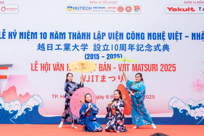 HUTECH-ers "bỏ túi" kỹ năng từ môi trường đa văn hóa 109