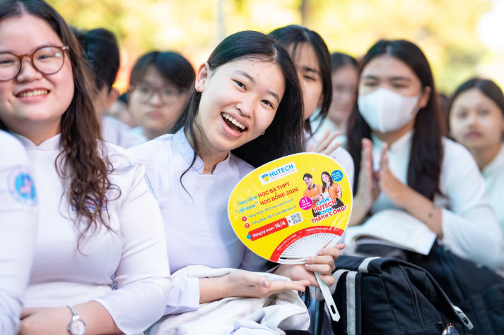 [Ảnh] HUTECH Scholarship Tour 2026 “phủ sóng” học bổng xuyên Việt,  tiếp sức sĩ tử chạm tương lai 104