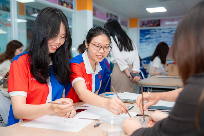[Video] Sinh viên Khoa Nhật Bản học giao lưu văn hóa, học tập cùng sinh viên Đại học Hosei 89