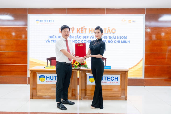 Sinh viên HUTECH nâng tầm phong thái cùng chuyên gia 22