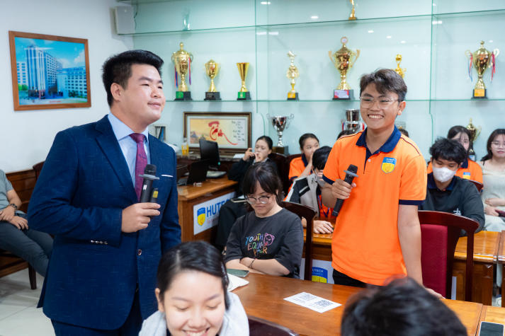 Sinh viên HUTECH học cách thấu hiểu, yêu thương bản thân tại chương trình HUTECH Beside You 90