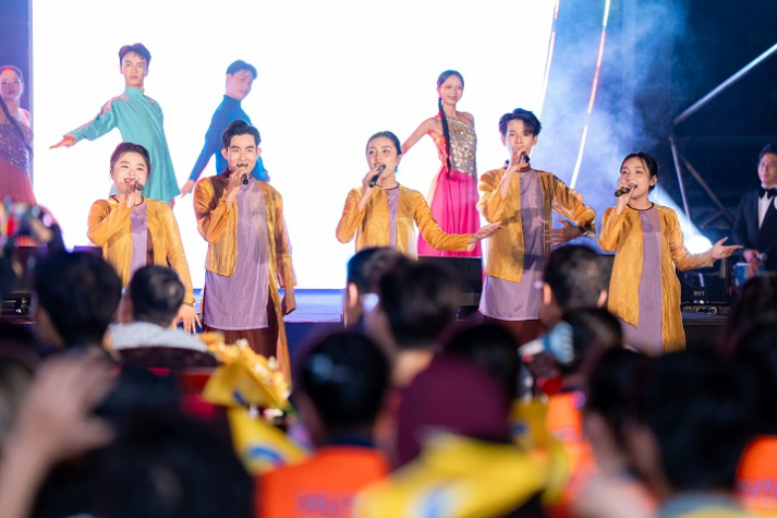 [Hướng nghiệp 2026] Học Thanh nhạc - Cần phải có “giọng trời cho”? 52