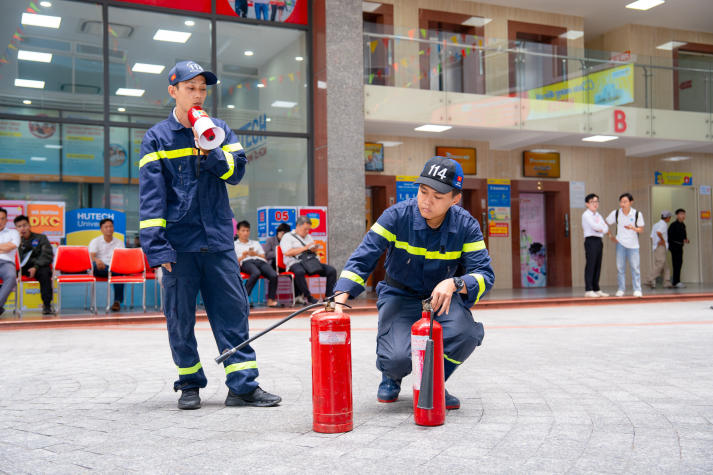 HUTECH sẽ tổ chức diễn tập phòng cháy, chữa cháy tại Thu Duc Campus vào sáng 21/12 tới 42