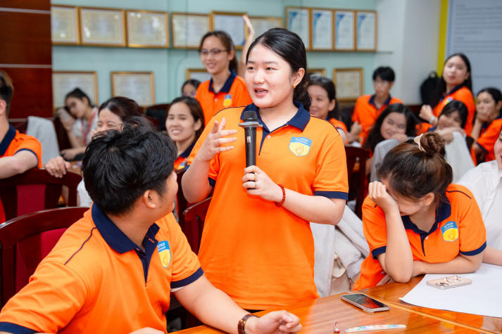 Bước đệm nghiên cứu: Tân sinh viên Tài chính - Thương mại tiếp cận phương pháp luận khoa học 60