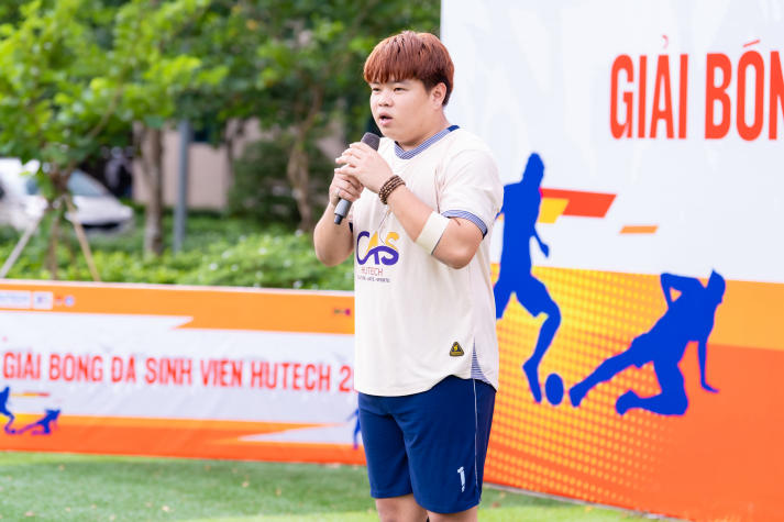 [Video] [Giải Bóng đá Sinh viên HUTECH 2025] Rộn ràng khai mạc và khởi tranh những lượt trận đầu tiên 98