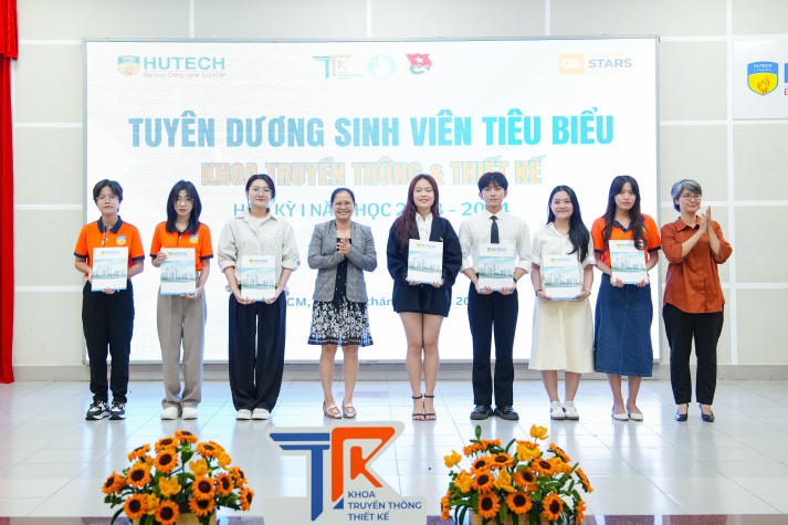 200 sinh viên tiêu biểu HKI năm học 2023-2024 của Khoa Truyền thông & Thiết kế được vinh danh 124