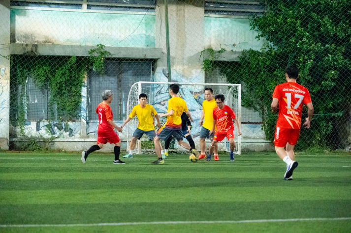 [Hội thao CB-GV-NV 2026] Mưa bàn thắng tại Thanh Đa, đường đua Bóng đá nam vòng bảng tăng nhiệt 102