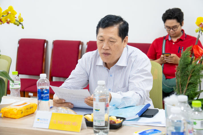 Học viên cao học Thú y đưa nghiên cứu vào thực tiễn điều trị 43