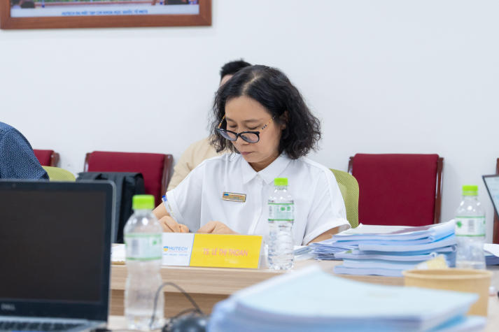 Nhiều đề tài về quản trị nhân lực, hành vi tiêu dùng nổi bật tại buổi bảo vệ luận văn/đề án Thạc sĩ Quản trị kinh doanh 78