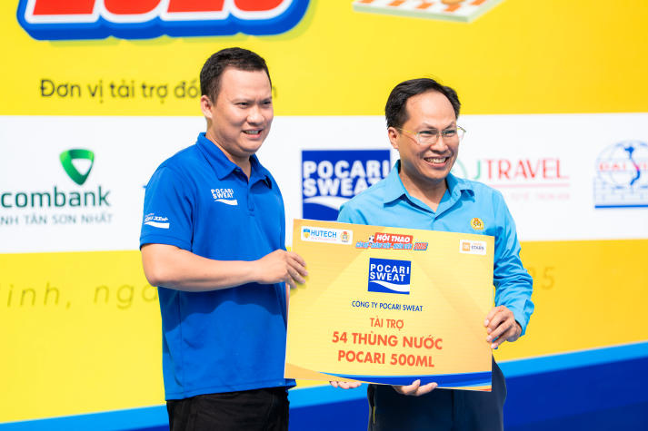 [Video] Sôi động, gắn kết và bùng nổ tại Hội thao Cán bộ - Giảng viên - Nhân viên HUTECH 2025 95